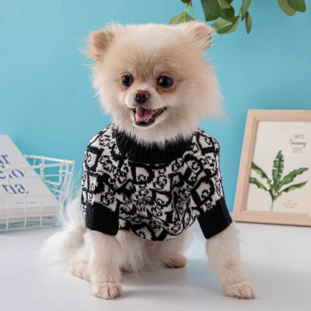 Dog Clothes for Small Dogs Designer Luxury Pet Sweaters Pomeranian Chihuahuas Cat Dog Clothing Pet Supplies - Image 2